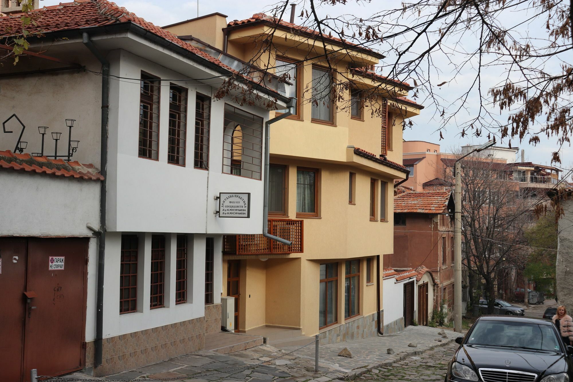 Roots Hotel And Wine Bar Plovdiv Exteriör bild